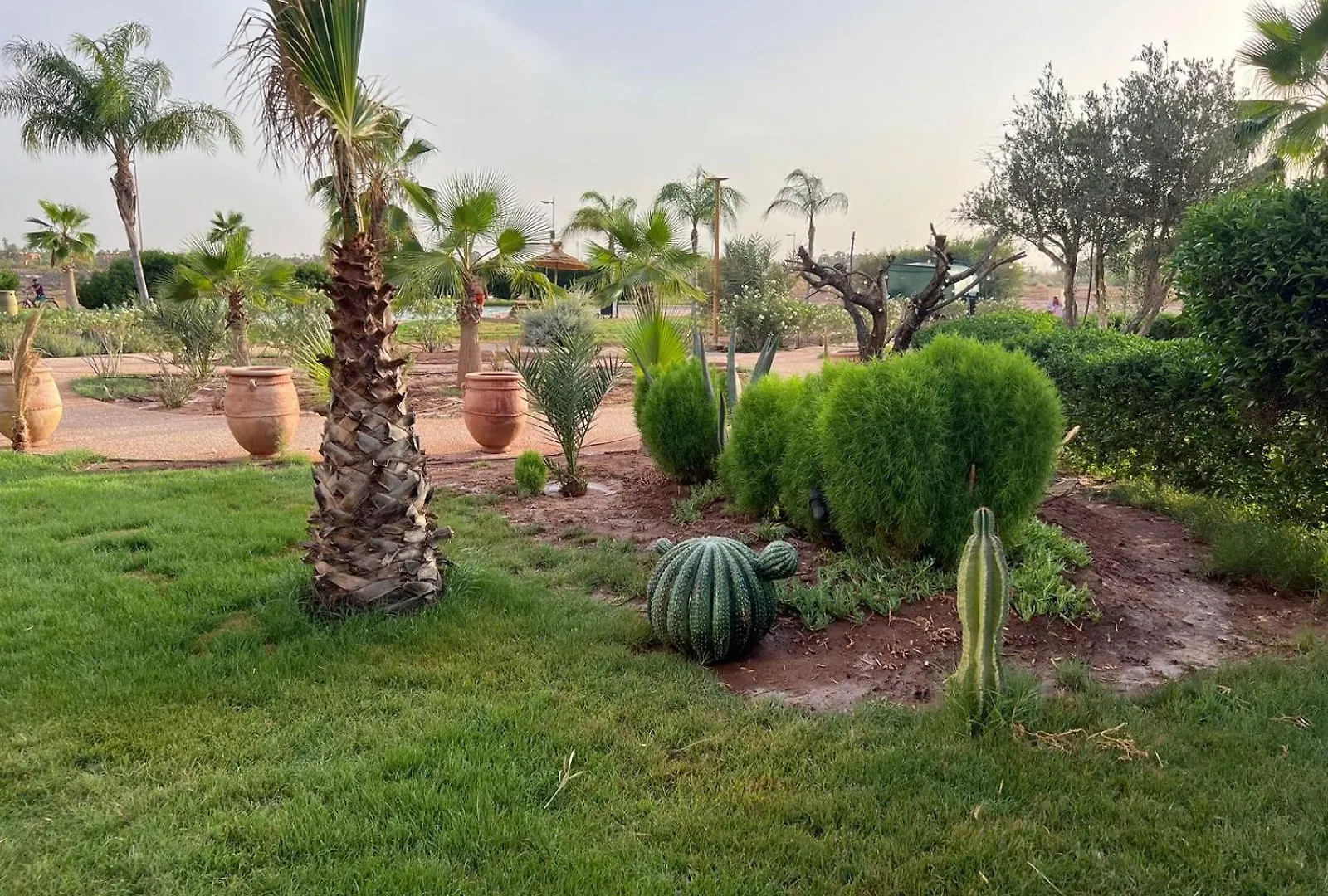Appartement Elegant Avec Vue Sur Piscine Jardin Verdoyant Et Wifi Ultra Rapide Marrakesh 0*,  Morocco