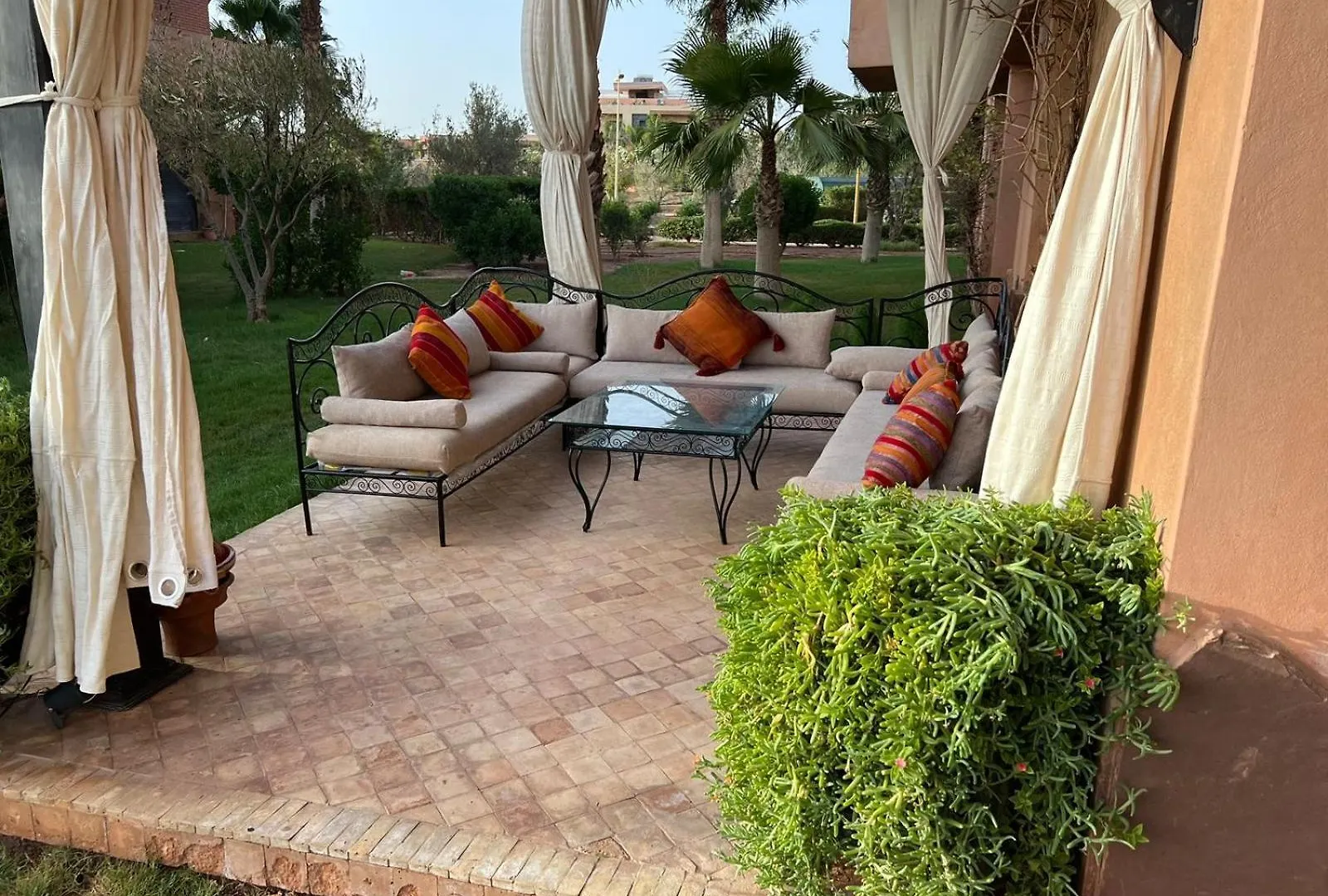 Apartment Appartement Elegant Avec Vue Sur Piscine Jardin Verdoyant Et Wifi Ultra Rapide Marrakesh Morocco